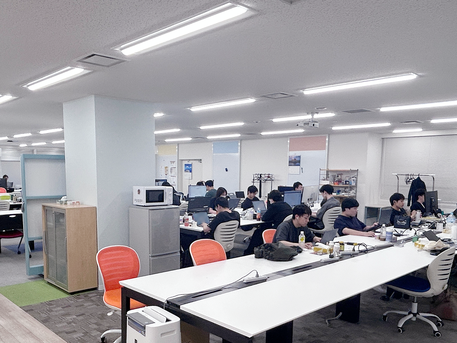 社内画像