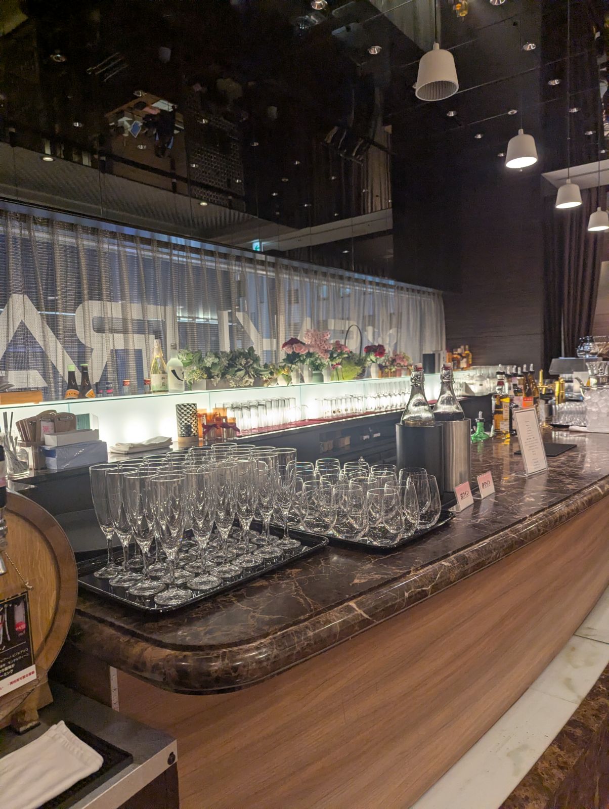 お酒のカウンター